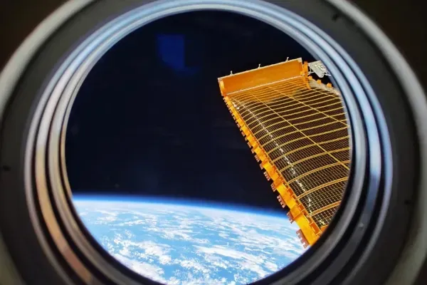 Flexible Solar Wings - High Efficiency Solar Power Solutions — view 3